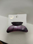 Load image into Gallery viewer, Pearl Effect Acrylic Hair Claw Clip