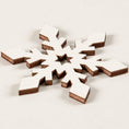 Load image into Gallery viewer, Wooden Snowflake Set