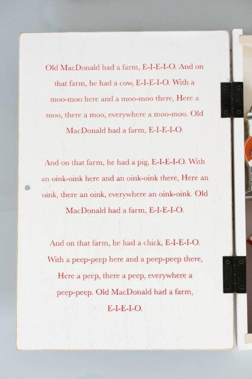 Old Macdonald woodland storybook gift set