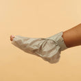 Load image into Gallery viewer, Collagen Socks with Mint + Botanical Extracts