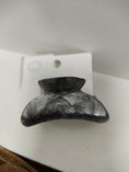 Load image into Gallery viewer, Pearl Effect Acrylic Hair Claw Clip
