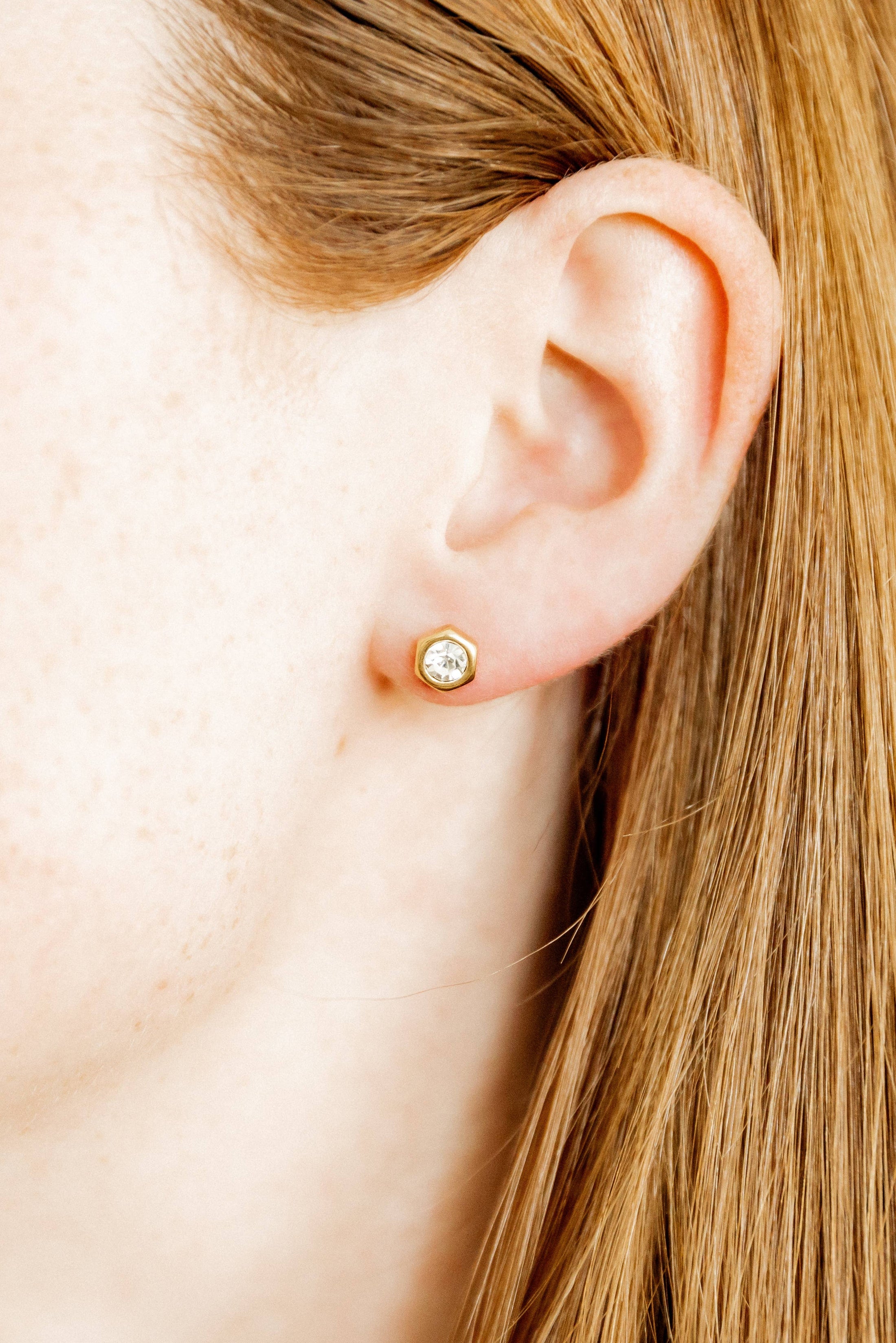 Screwback Stud Earrings - Addison - Clear
