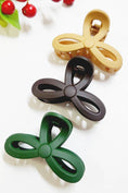 Load image into Gallery viewer, 3 pcs Ribbon Shape Matte Color Hair Claw Clip Set

