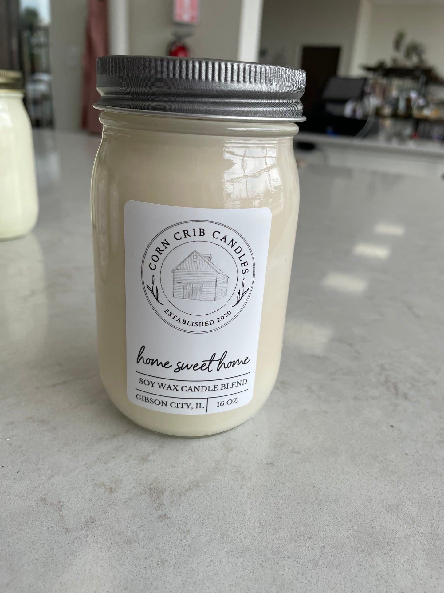 Candle 16 oz