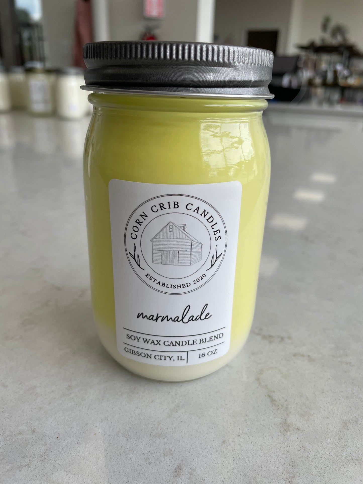 Candle 16 oz