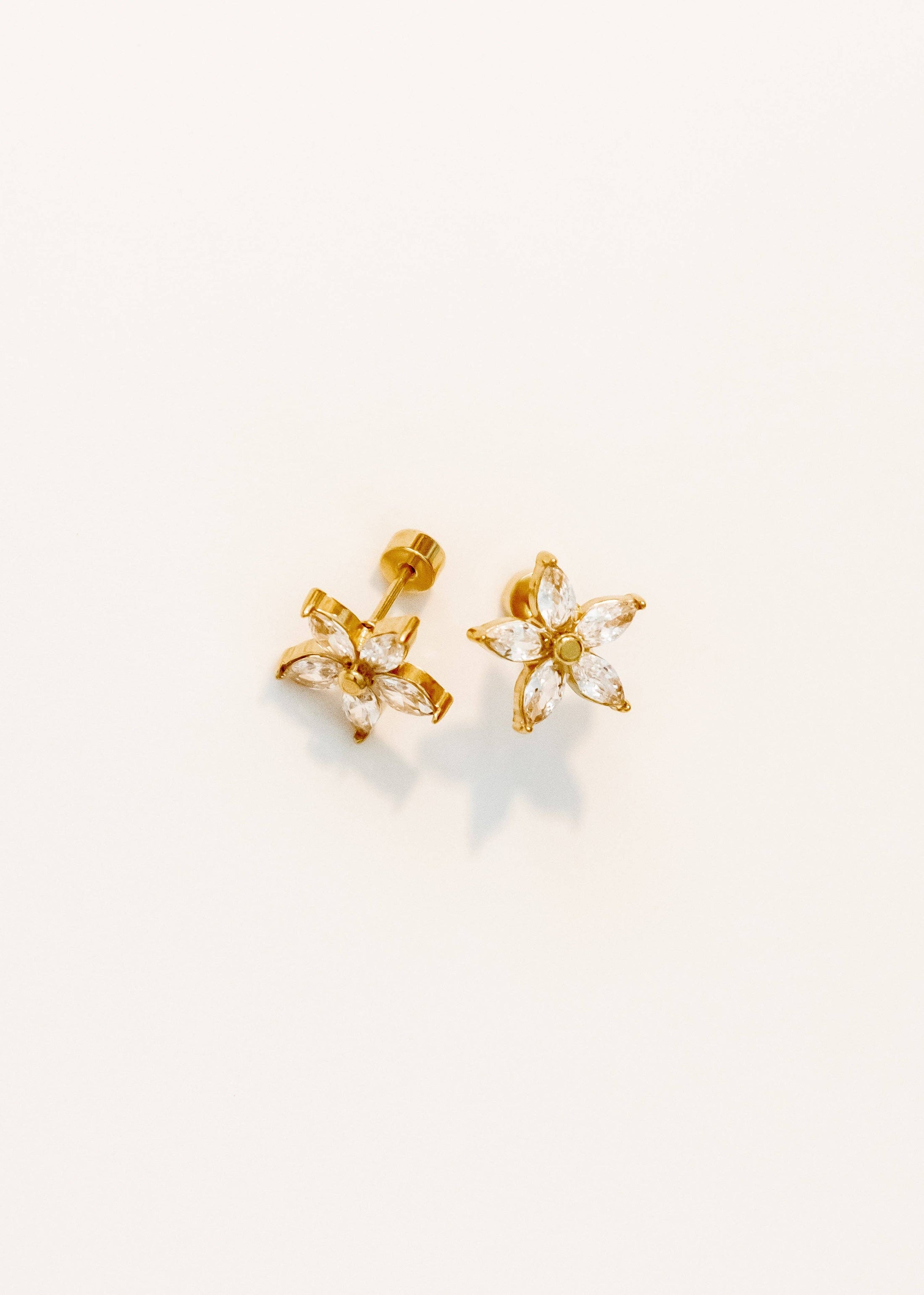 Screwback Stud Earrings - Lily