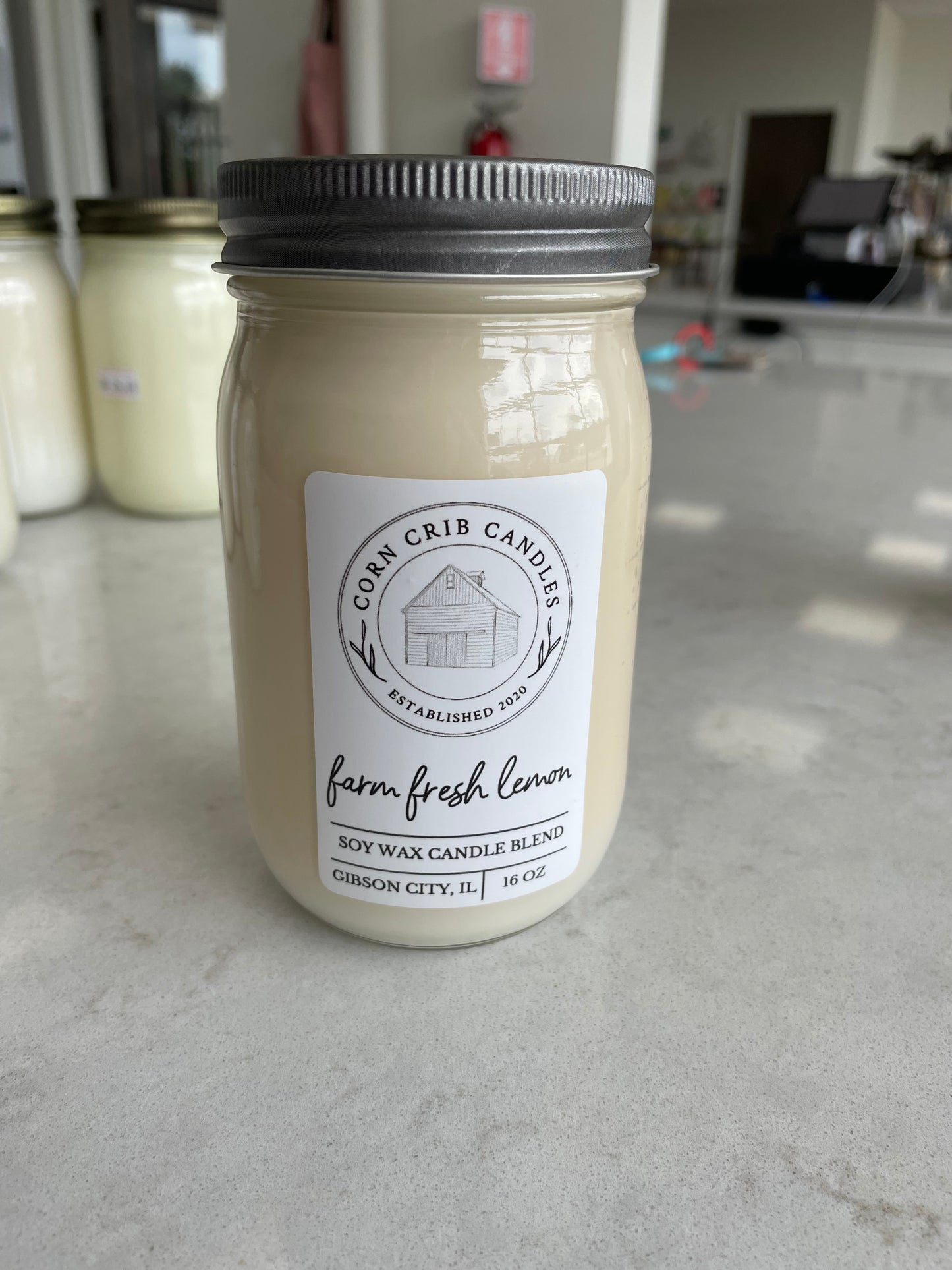 Candle 16 oz