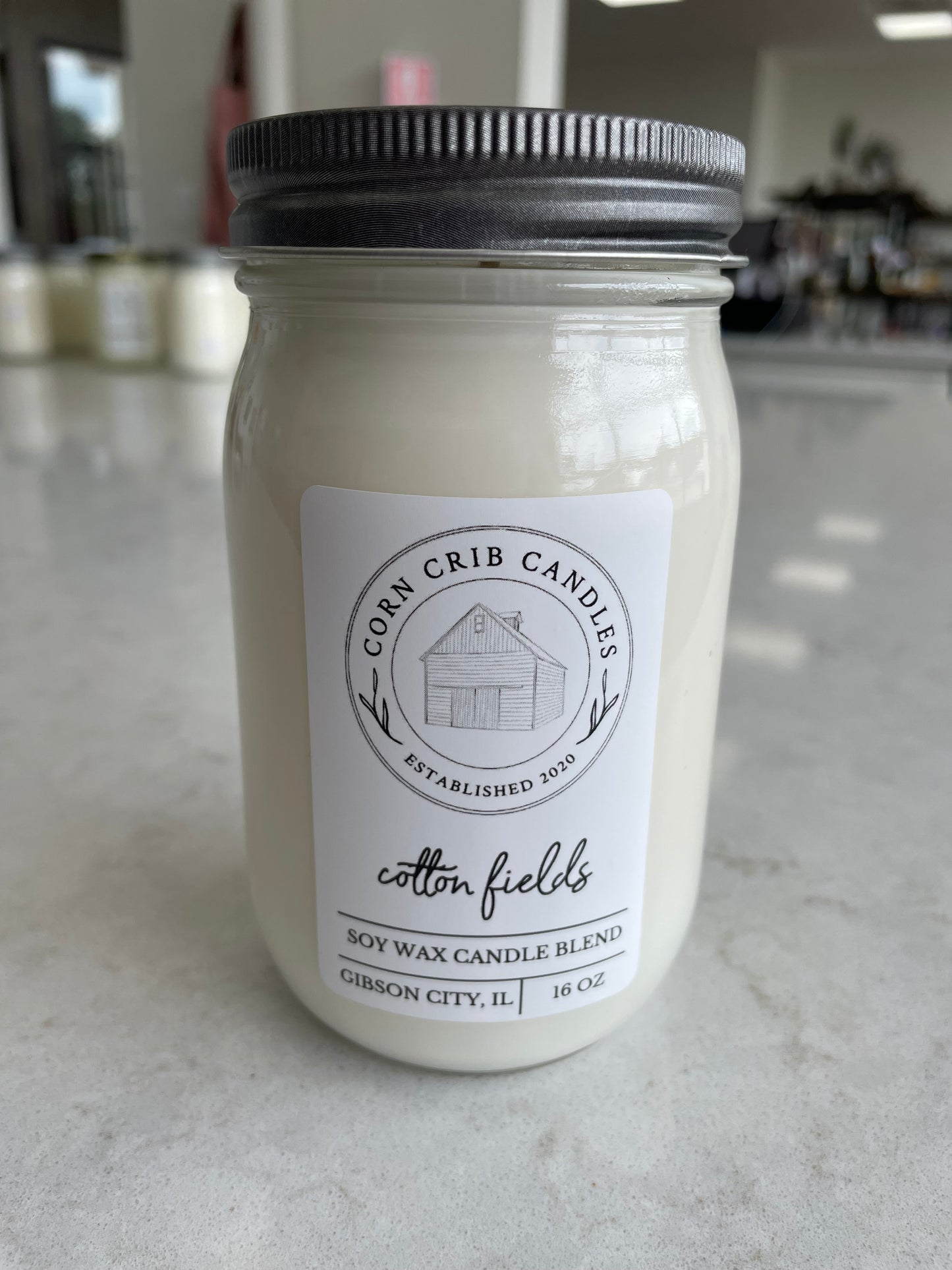 Candle 16 oz