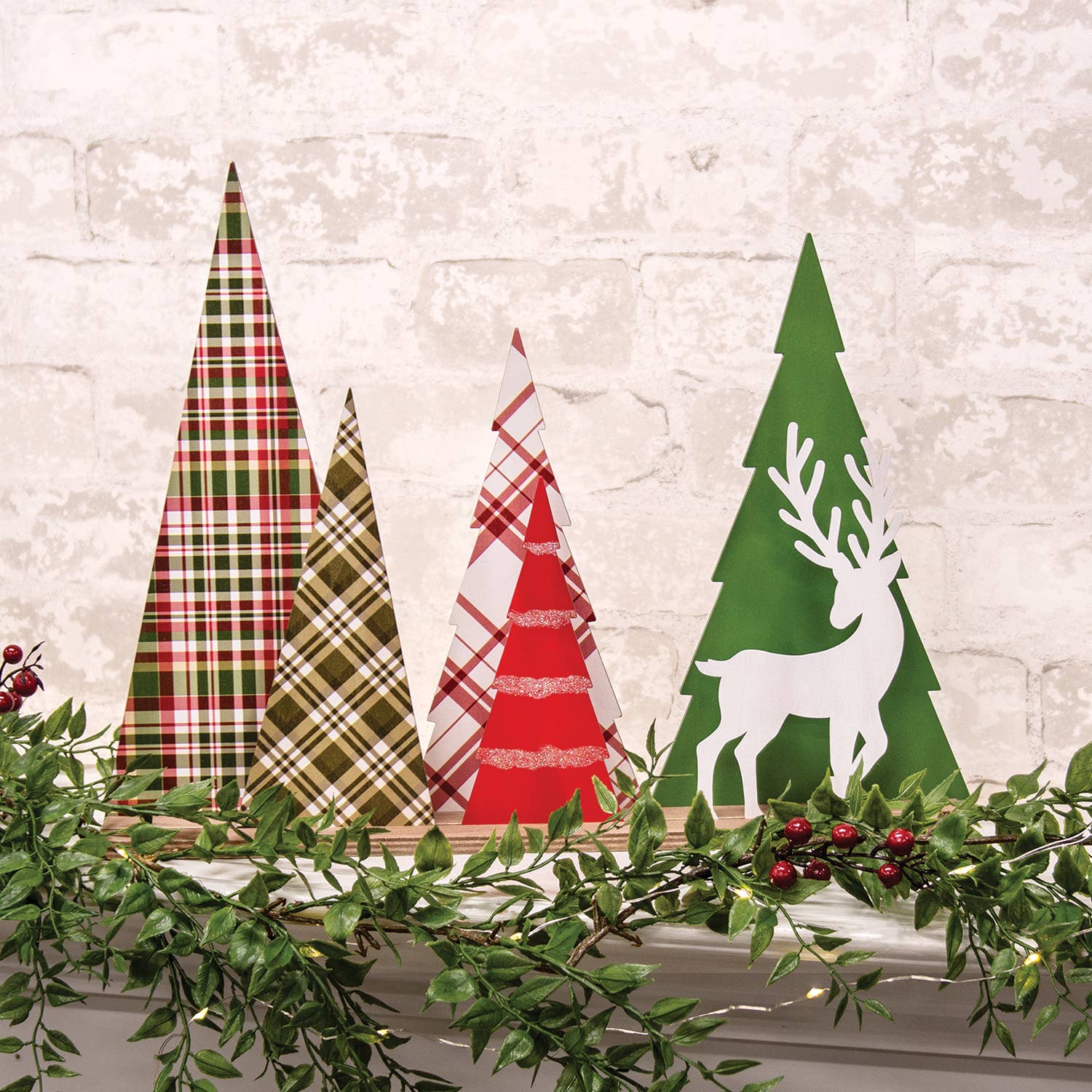 Winter Wonderland Forest Trees & Deer w/Base