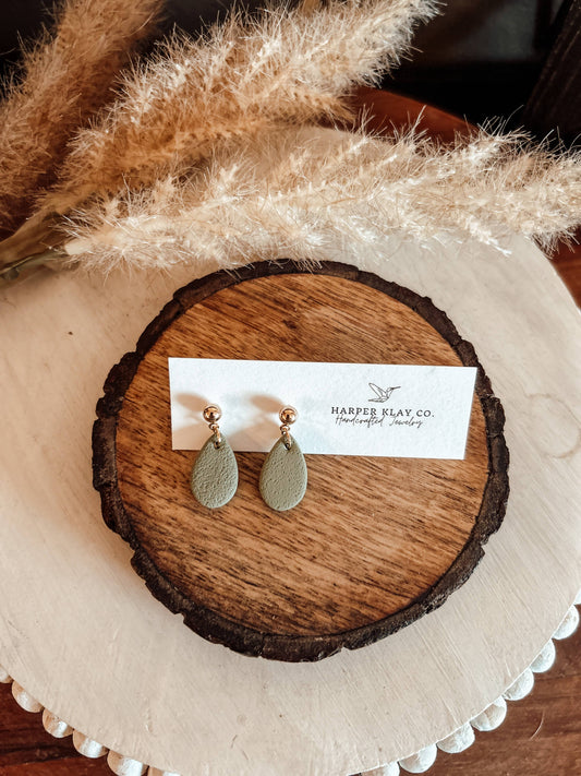 The Lyla Set Dainty Dangle Earrings
